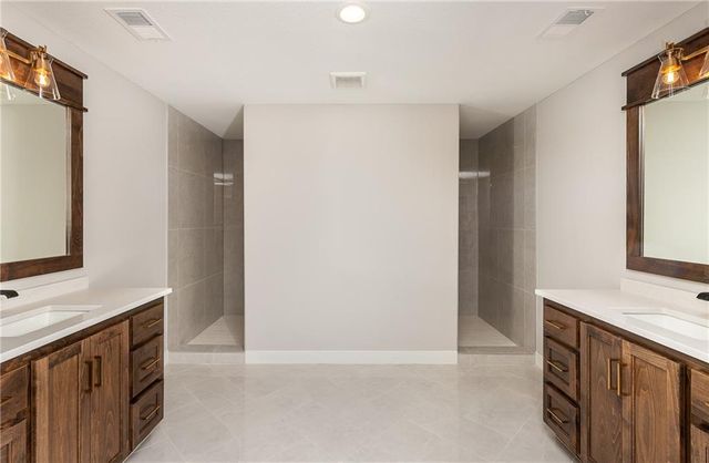 18612 Ironwood Street, Overland Park, KS 66085