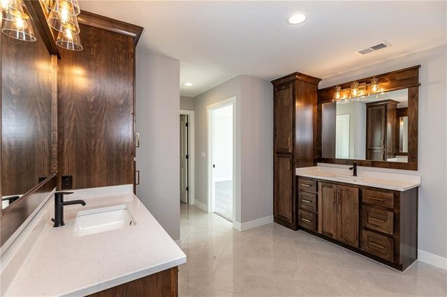 18612 Ironwood Street, Overland Park, KS 66085