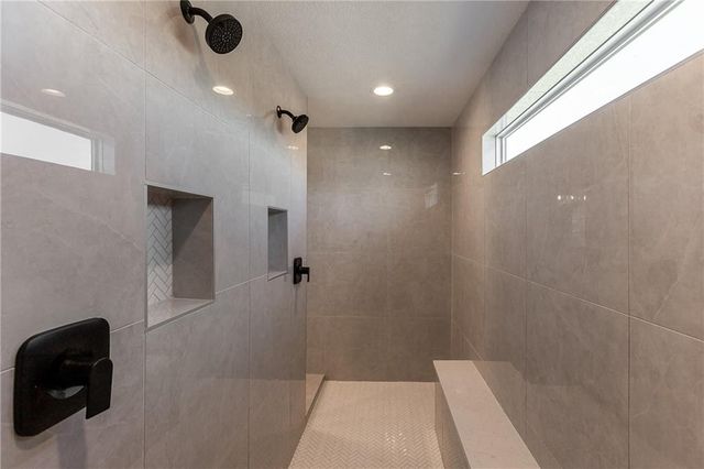18612 Ironwood Street, Overland Park, KS 66085