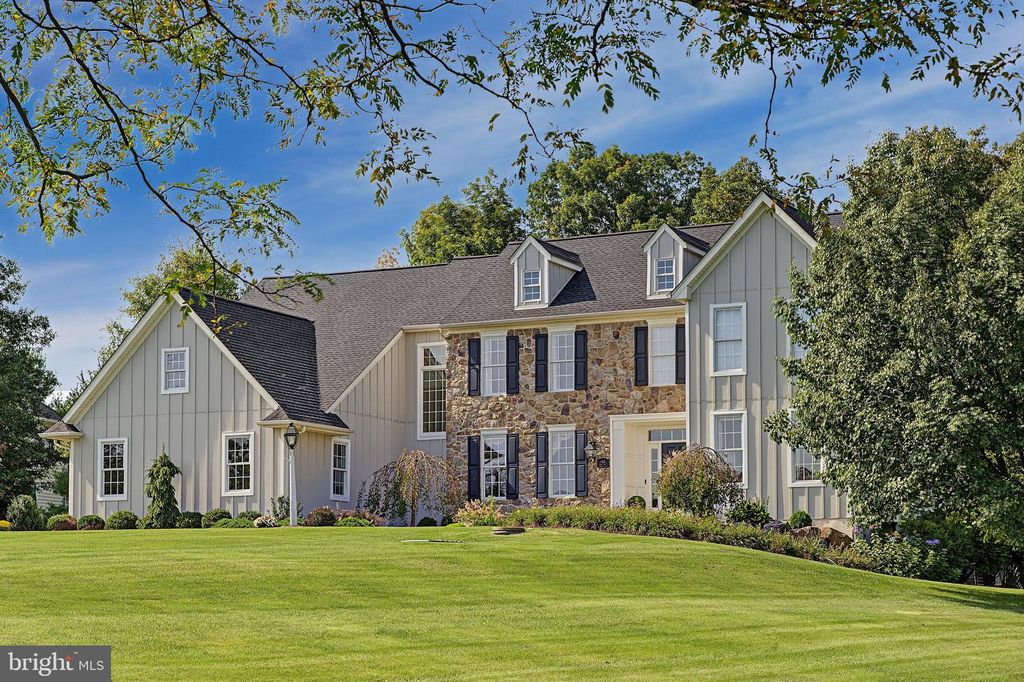 1102 BRIAR WAY, PERKASIE, PA 18944 — exterior
