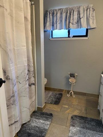 4523 Jan Dr, Carmichael, CA 95608