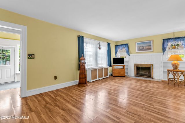 44 Broad Street, Toms River, NJ 08753