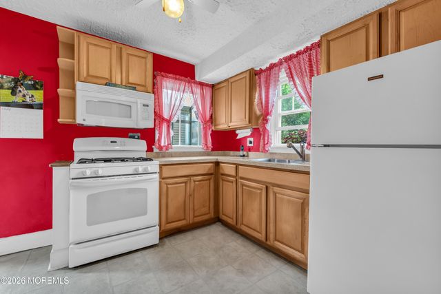 44 Broad Street, Toms River, NJ 08753