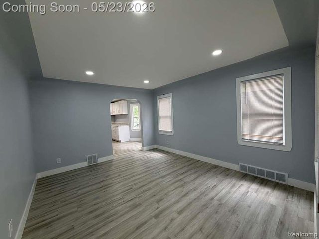 7416 Heyden Street, Detroit, MI 48228