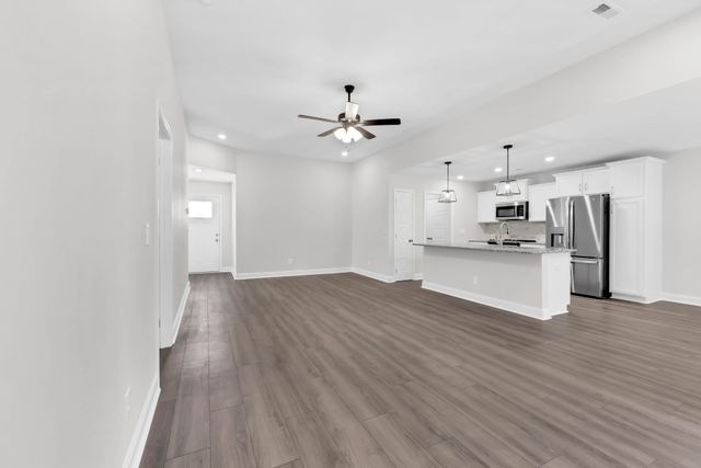 2689 Brewster Dr, Clarksville, TN 37042