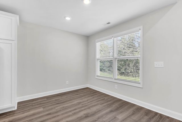 2689 Brewster Dr, Clarksville, TN 37042