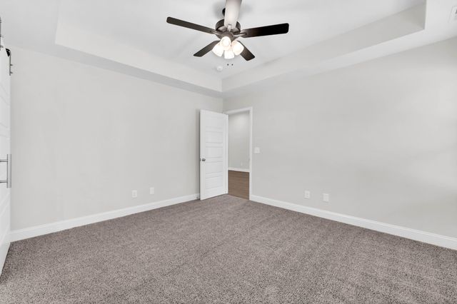 2689 Brewster Dr, Clarksville, TN 37042