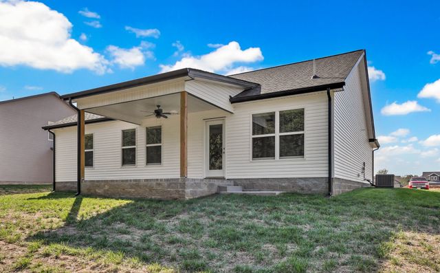 2689 Brewster Dr, Clarksville, TN 37042