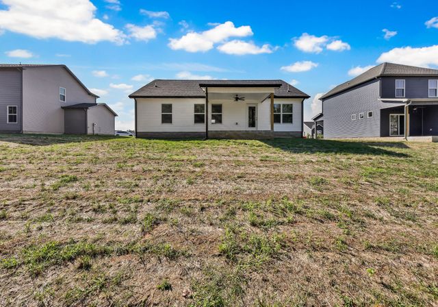 2689 Brewster Dr, Clarksville, TN 37042