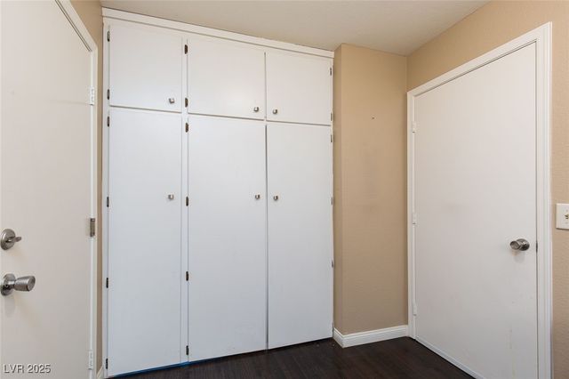 9705 Blue Bell Drive, Las Vegas, NV 89134