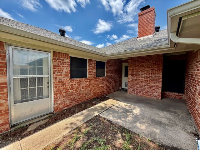 3205 Bryan Street, Sachse, TX 75048