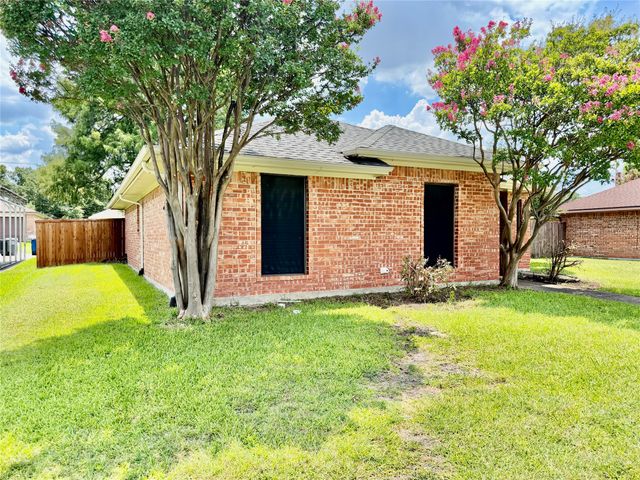 3205 Bryan Street, Sachse, TX 75048