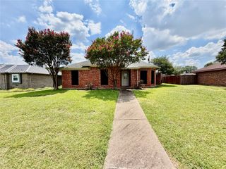 3205 Bryan Street, Sachse, TX 75048