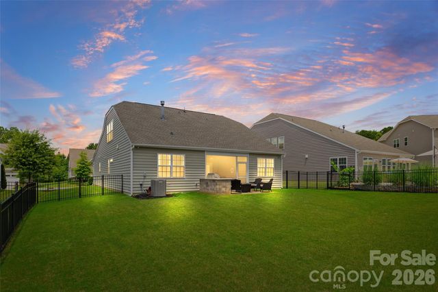 2336 Abundance Lane, Waxhaw, NC 28173