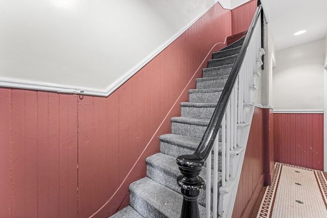 26 Unity St 2, Boston, MA 02113