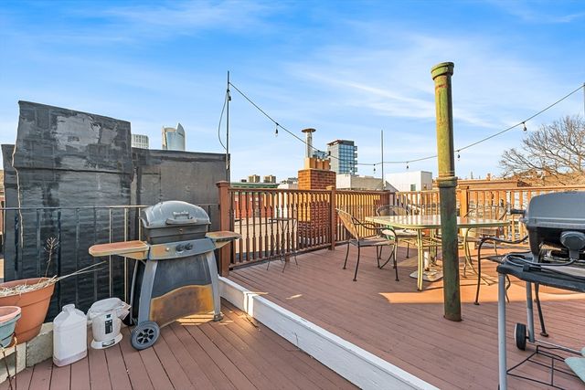 26 Unity St 2, Boston, MA 02113