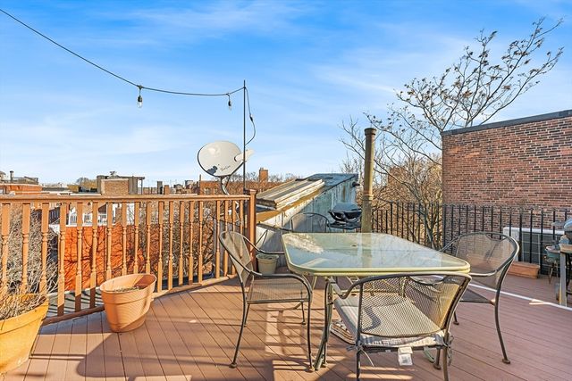 26 Unity St 2, Boston, MA 02113