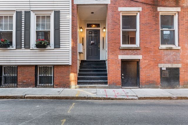 26 Unity St 2, Boston, MA 02113