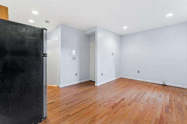 26 Unity St 2, Boston, MA 02113