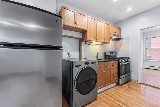 26 Unity St 2, Boston, MA 02113