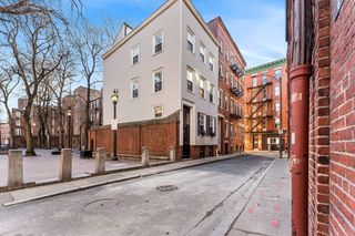 26 Unity St 2, Boston, MA 02113