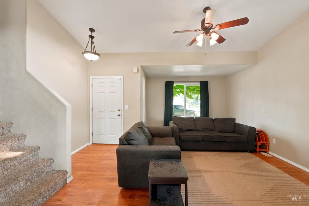 1059 Valley, Middleton, ID 83644 photo 5