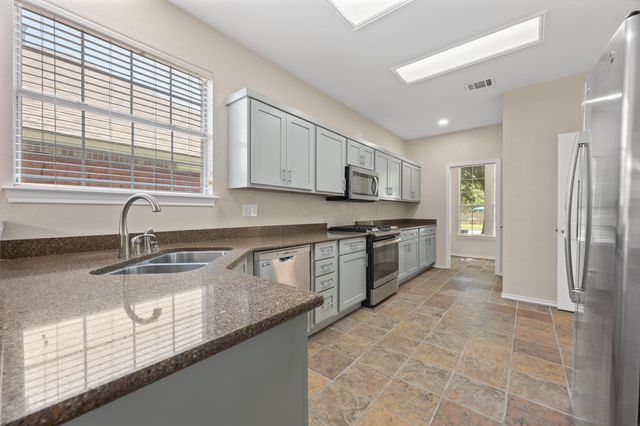 1304 Meadow Lark DR, Cedar Park, TX 78613