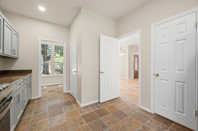 1304 Meadow Lark DR, Cedar Park, TX 78613