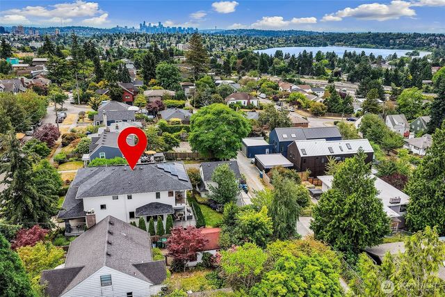 8527 Latona Avenue NE, Seattle, WA 98115