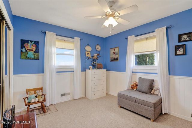 194 Park Place, Belford, NJ 07718