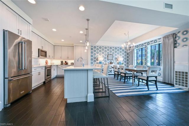 1030 3rd AVE S 105, Naples, FL 34102