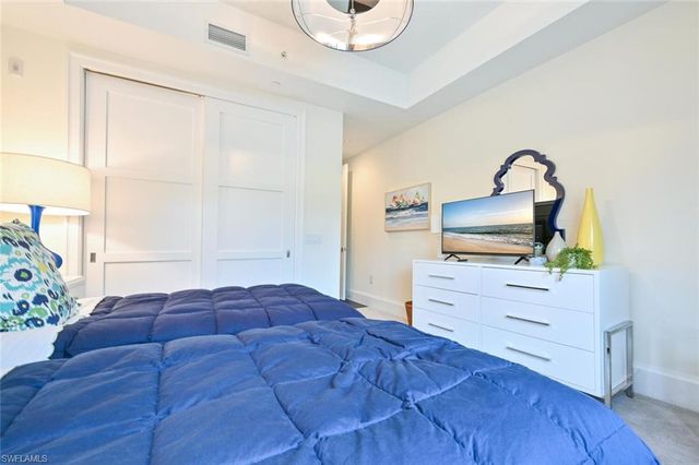 1030 3rd AVE S 105, Naples, FL 34102
