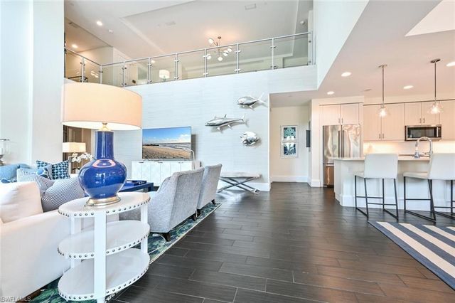 1030 3rd AVE S 105, Naples, FL 34102