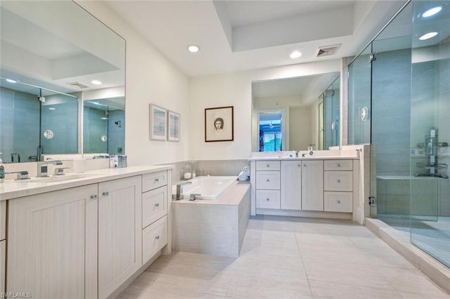 1030 3rd AVE S 105, Naples, FL 34102