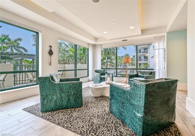 1030 3rd AVE S 105, Naples, FL 34102