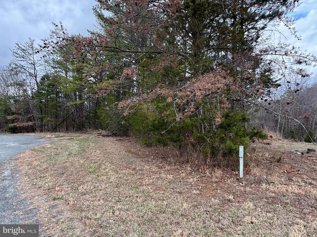 HARNESS LN, Louisa, VA 23093