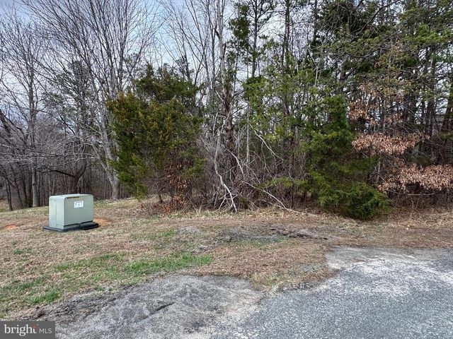 HARNESS LN, Louisa, VA 23093