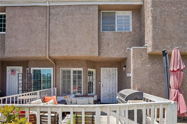 1599 W Jefferson Boulevard, Los Angeles, CA 90018