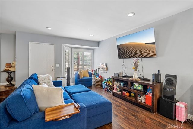 1599 W Jefferson Boulevard, Los Angeles, CA 90018