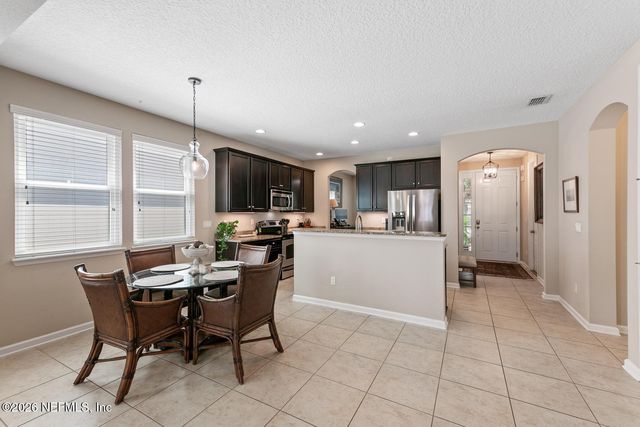 11854 WYNNFIELD LAKES Circle, Jacksonville, FL 32246