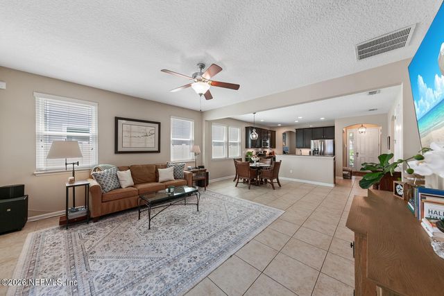 11854 WYNNFIELD LAKES Circle, Jacksonville, FL 32246