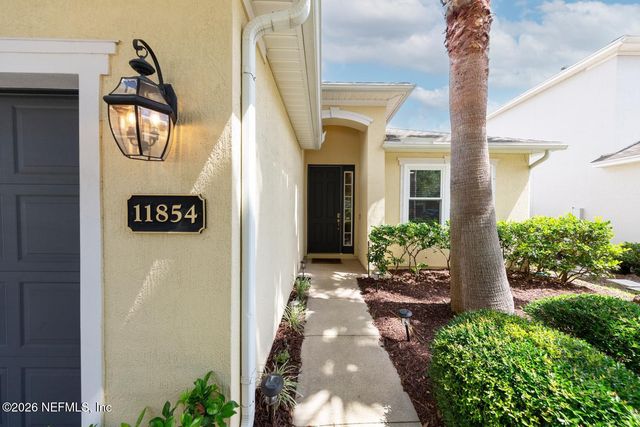 11854 WYNNFIELD LAKES Circle, Jacksonville, FL 32246