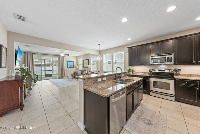 11854 WYNNFIELD LAKES Circle, Jacksonville, FL 32246