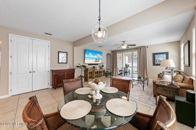 11854 WYNNFIELD LAKES Circle, Jacksonville, FL 32246