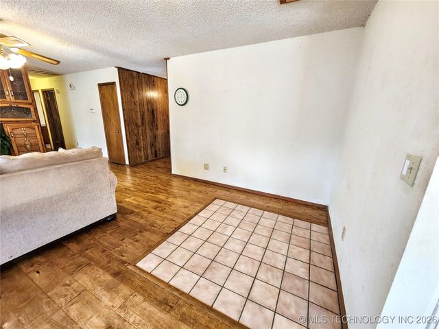 606 Jeffery Street, Tahlequah, OK 74464