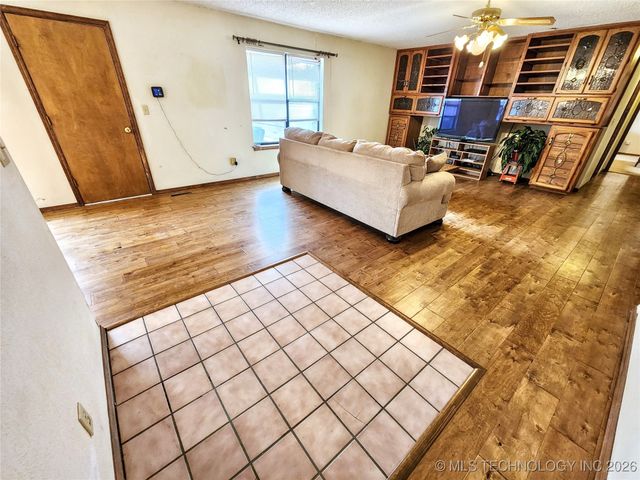 606 Jeffery Street, Tahlequah, OK 74464