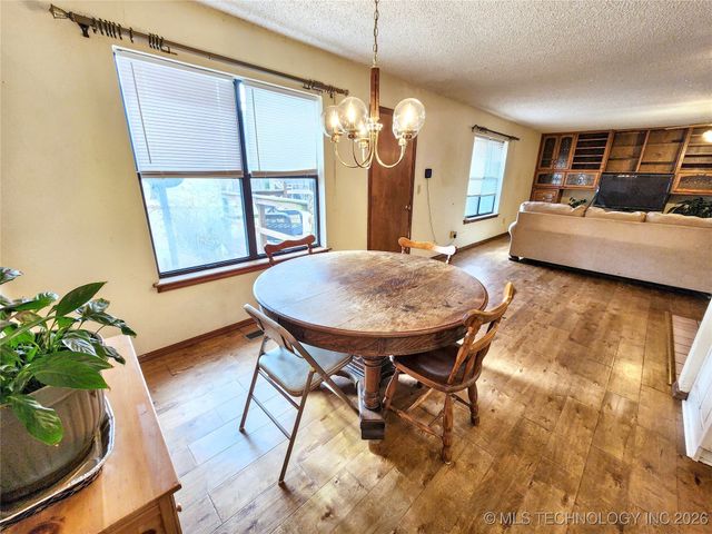 606 Jeffery Street, Tahlequah, OK 74464