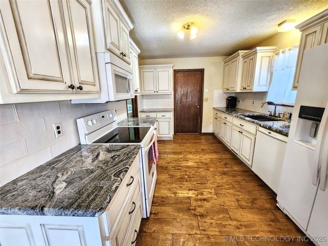 606 Jeffery Street, Tahlequah, OK 74464