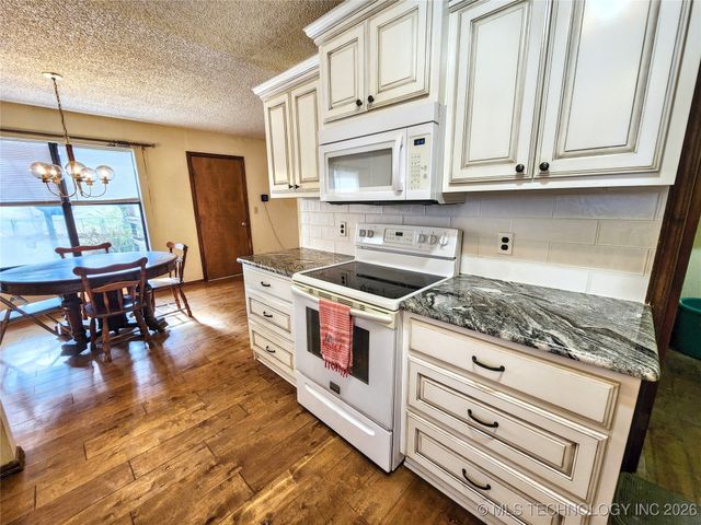 606 Jeffery Street, Tahlequah, OK 74464