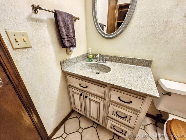 606 Jeffery Street, Tahlequah, OK 74464